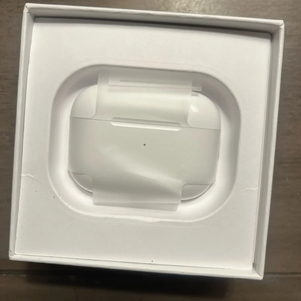 Apple White Wireless Earbuds